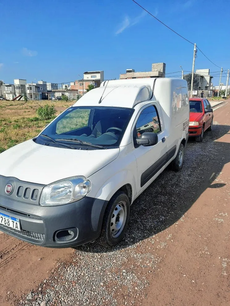 Ya van dos veces que a una distribuidora de Madryn le roban un vehículo en Trelew