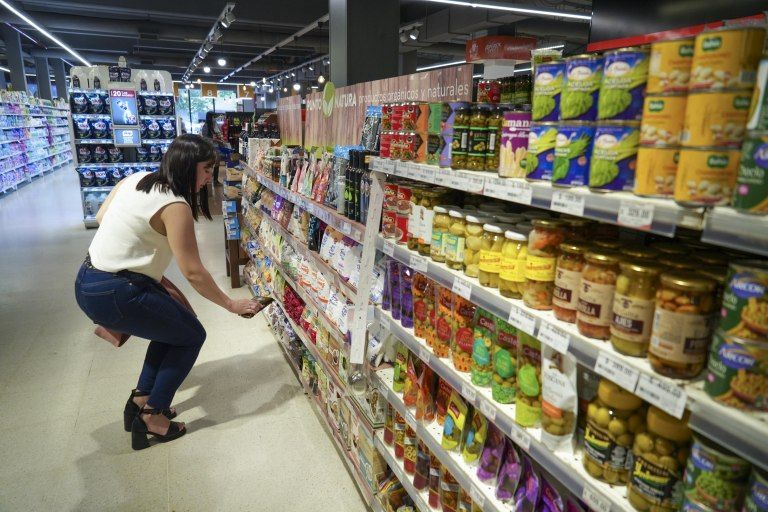Recesión: la caída en el consumo ya es inédita en los principales centros de ventas