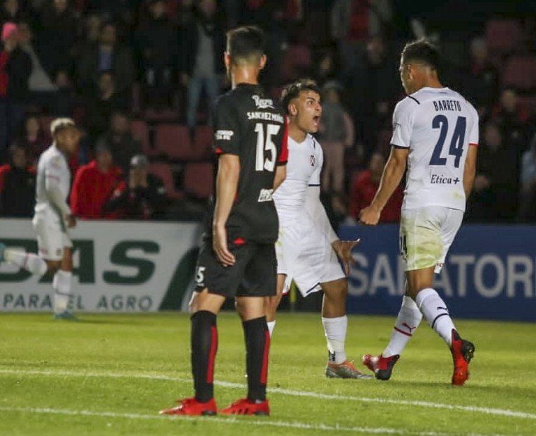 Independiente recibe a Colón en un duelo de necesitados y con Stillitano en la cuerda floja