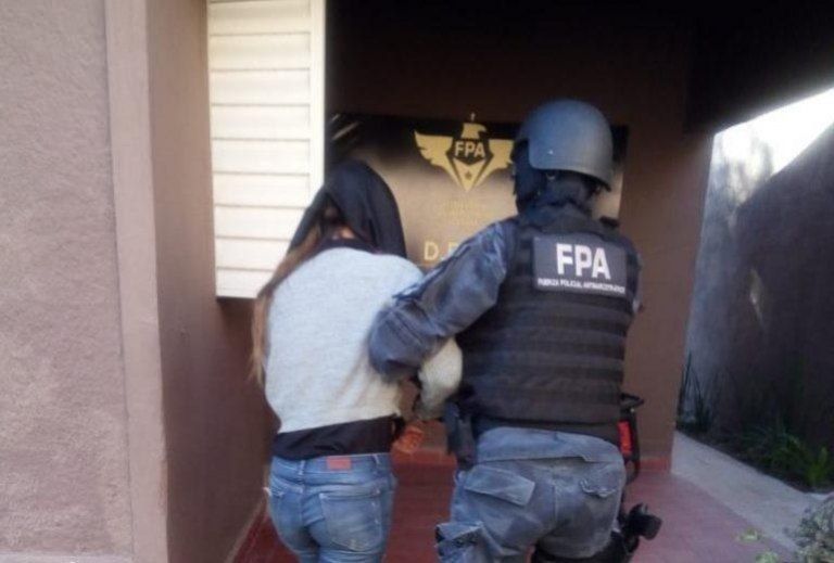 Detuvieron en Córdoba a una mujer que intentaba ingresar drogas a la cárcel de Cruz del Eje