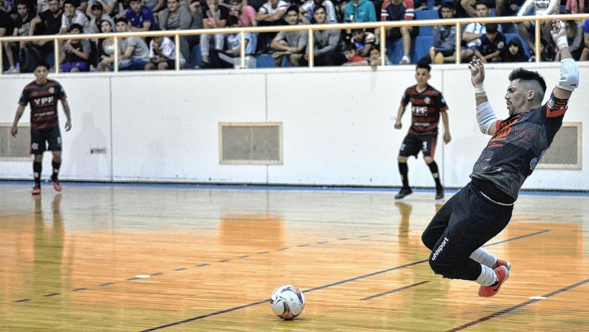 Flamengo apabulló en la primera final