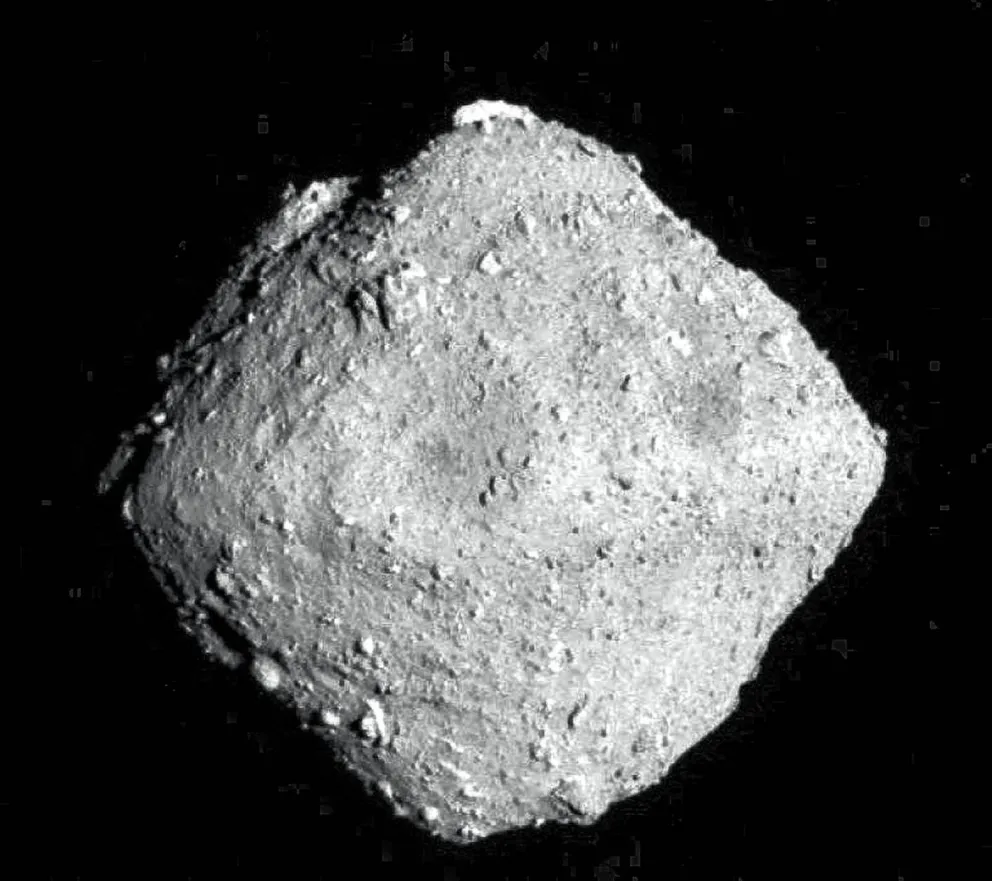 Hallaron rastros en un asteroide que indican que la vida en la Tierra provino del espacio