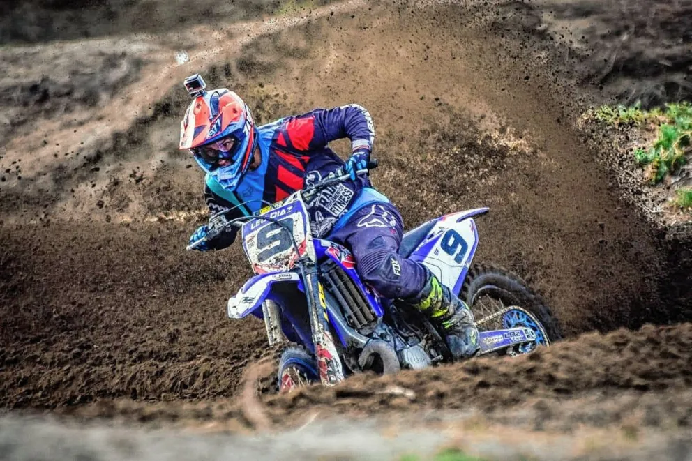 Crónica de una puerta cerrada al motocross en Rada Tilly