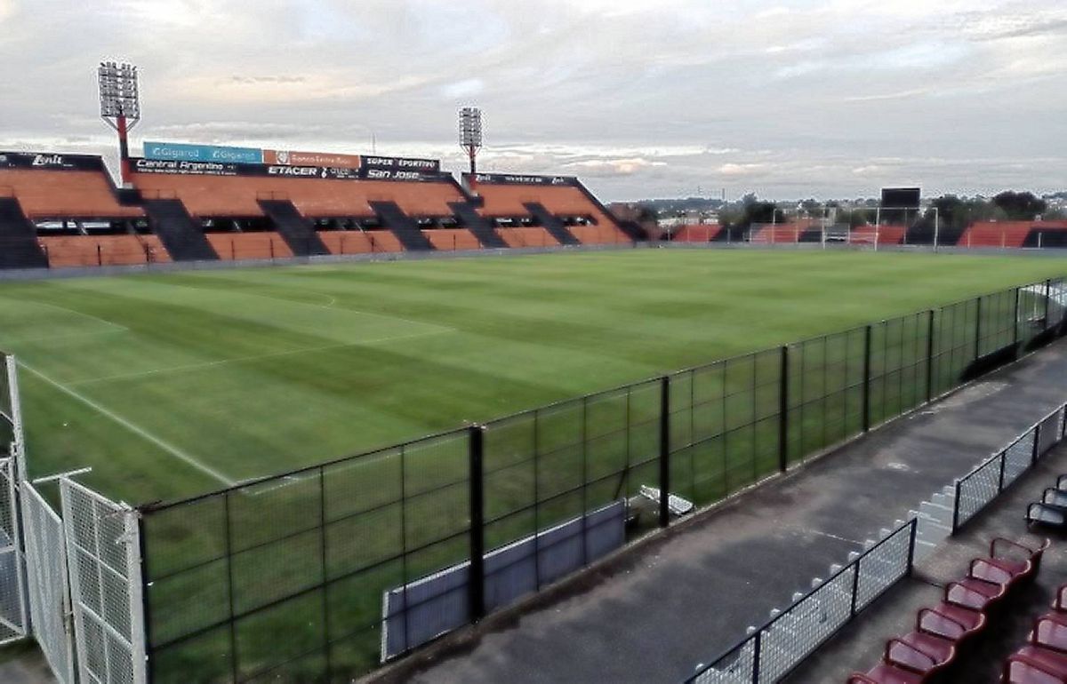 El estadio de Patronato no fue habilitado para la Copa Libertadores