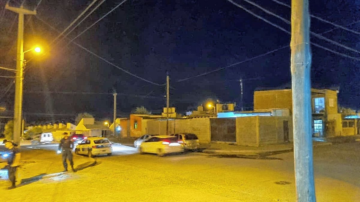 En presunto “ajuste de cuentas” balean a joven en barrio de Trelew y muere después en el hospital
