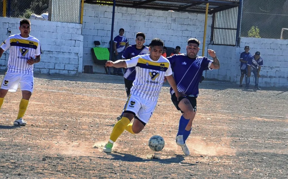 Los goles estaban en el banco de Talleres