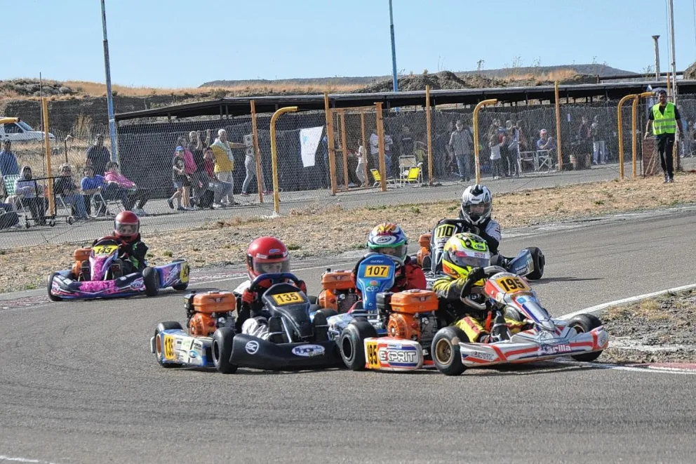 Pruebas oficiales en el kartódromo de km 8