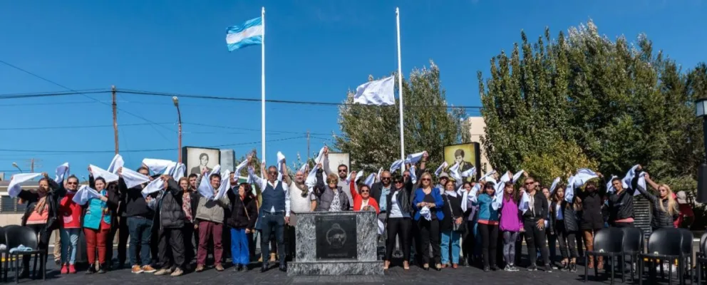 Soloaga: “nunca más las bayonetas del poder en la carne del pueblo”.