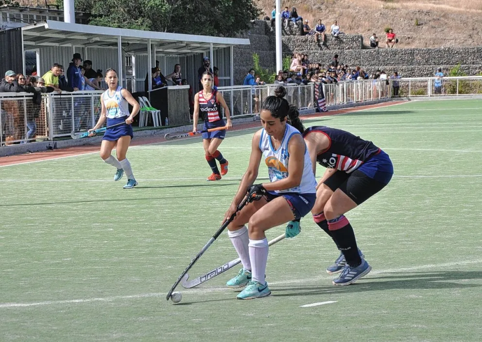Chenque y Santa Lucía viajan al Regional