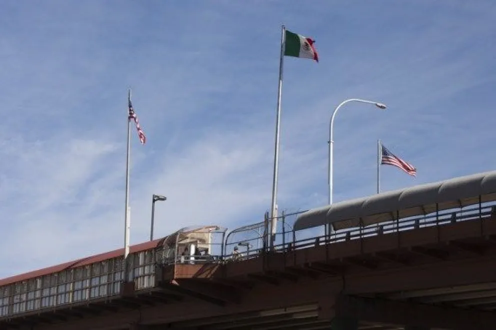 Autoridades ajustan a 38 cifra de muertos por incendio en estación migratoria de México