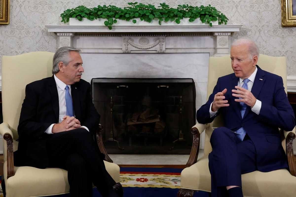 Alberto Fernández le pidió a Biden mantener el respaldo del FMI
