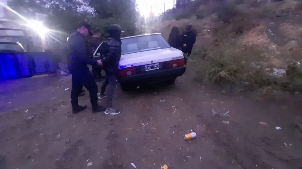 Los detuvieron en barrio San Martín por robar un auto 