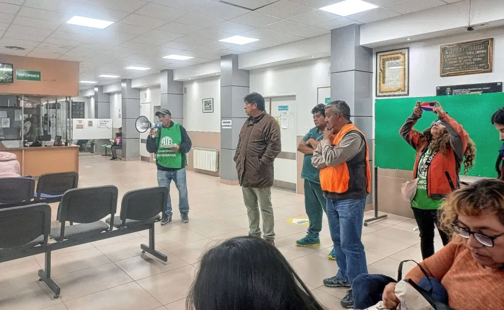 Gremios presentarán un recurso de amparo para derogar el decreto que impone un aumento a trabajadores de salud