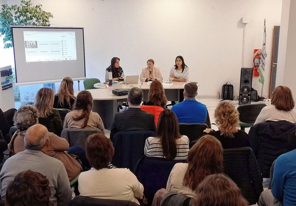 Con acompañamiento de PAE se realizó en Trelew “Jornada de sensibilización de Infecciones Asociadas al Cuidado de la Salud”