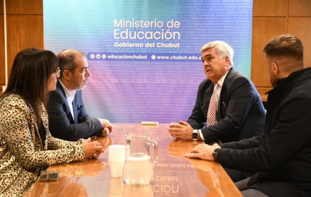 La campaña de prevención de Violencias a Niños, Niñas y Adolescentes en el Entorno Digital llega a Chubut