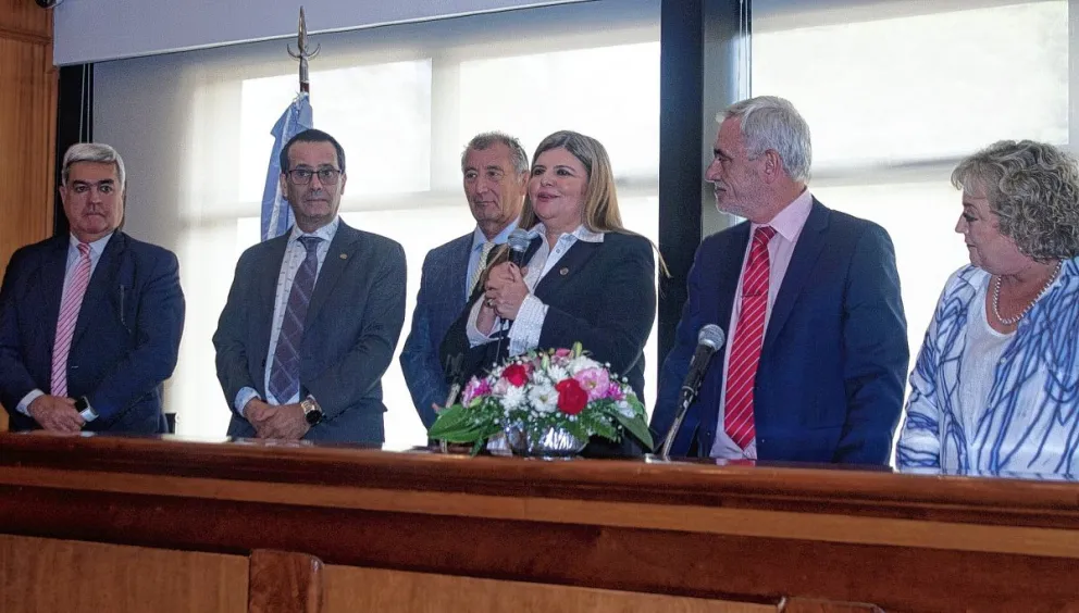 En una jornada histórica, Camila Banfi Saavedra asumió la presidencia del Superior Tribunal de Justicia de Chubut