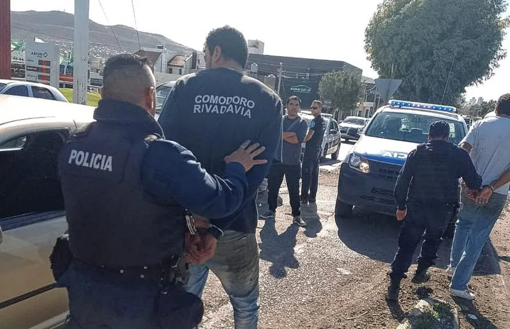 Violencia urbana: Dos detenidos y un lesionado tras una riña de tránsito