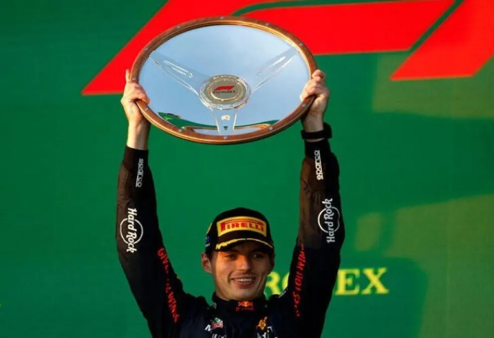 Verstappen se impuso en el caótico Gran Premio de Australia de la Fórmula 1