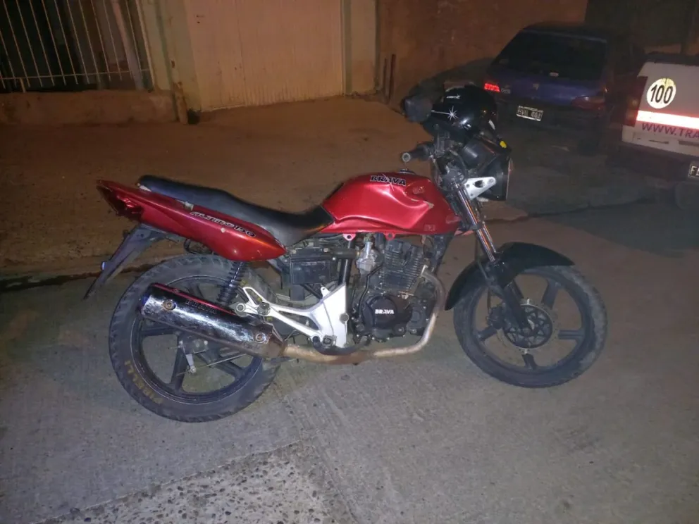 Le robaron la moto y fue encontrada en poder de un sujeto conocido en el ambiente delictivo