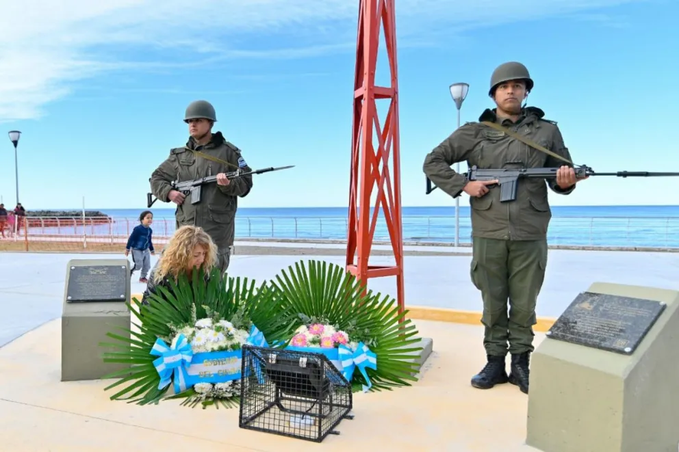 El Gobierno del Chubut acompañó el homenaje a los héroes de Malvinas en el Cementerio Oeste