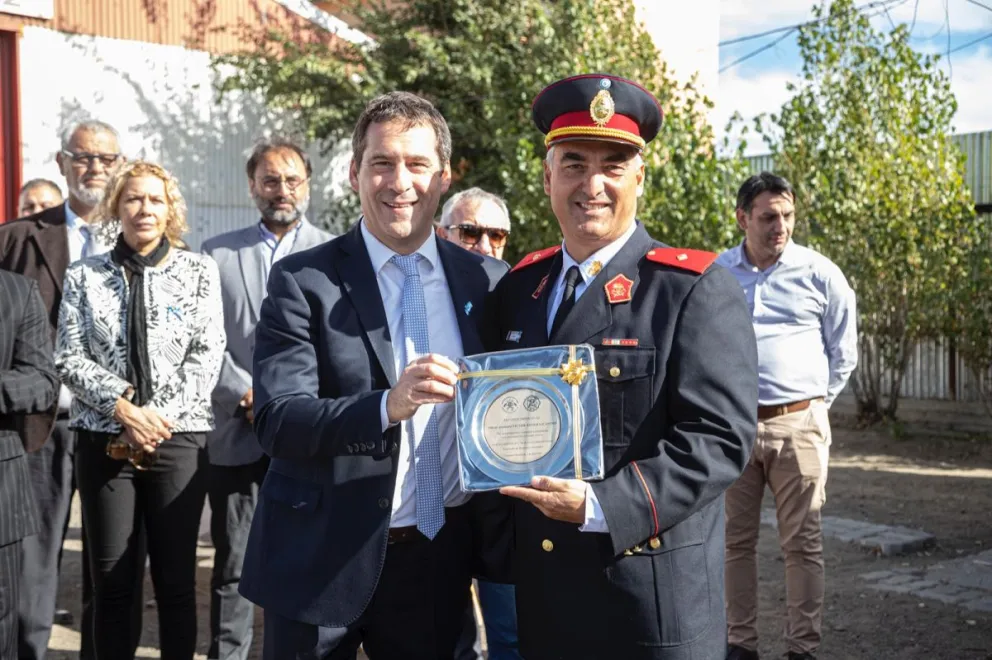 Luque encabezó el 35° aniversario del Destacamento 2 y ratificó su compromiso con los bomberos voluntarios