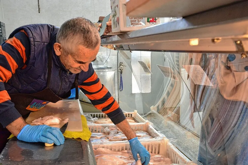 Las pescaderías de Comodoro se preparan para recibir la semana santa