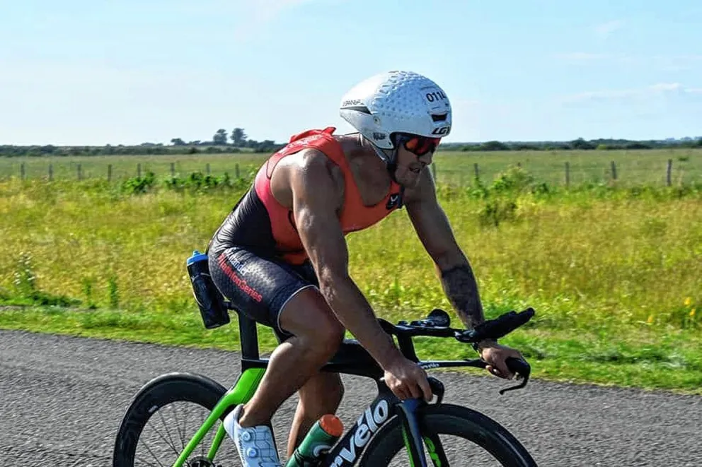 Triatlón: Marcos Hernández se consagró por segunda vez en el IronPaz