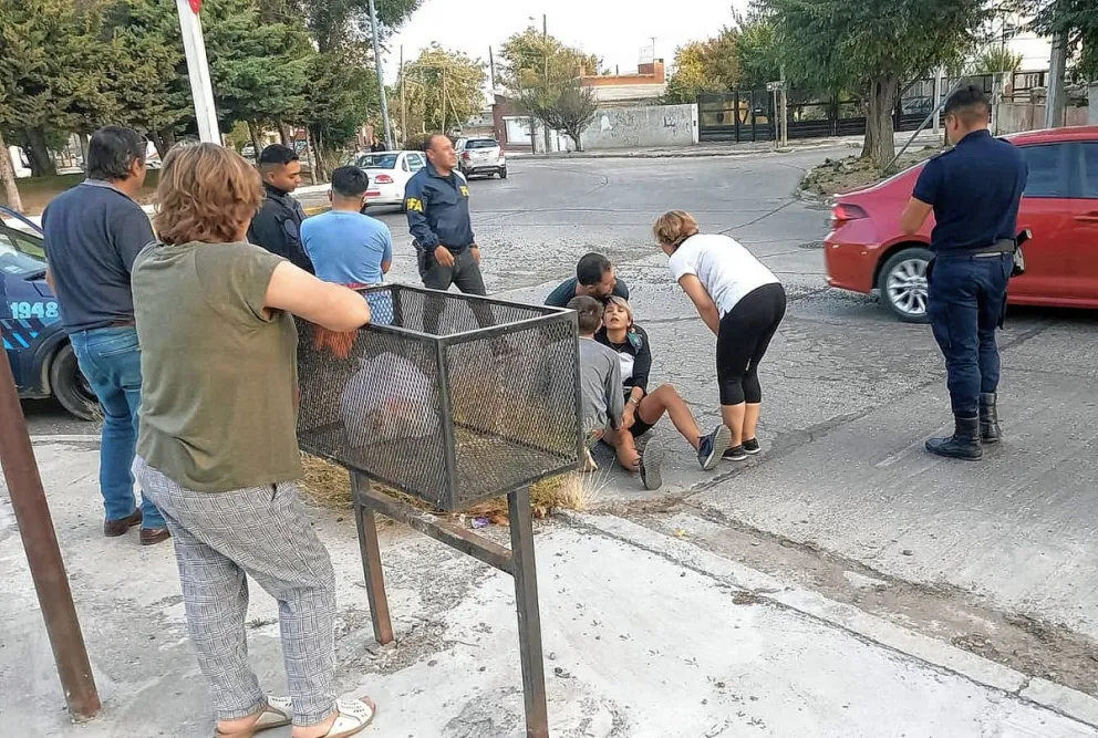 Mujer atropellada en la rotonda de 13 de Diciembre y calle Entre Ríos