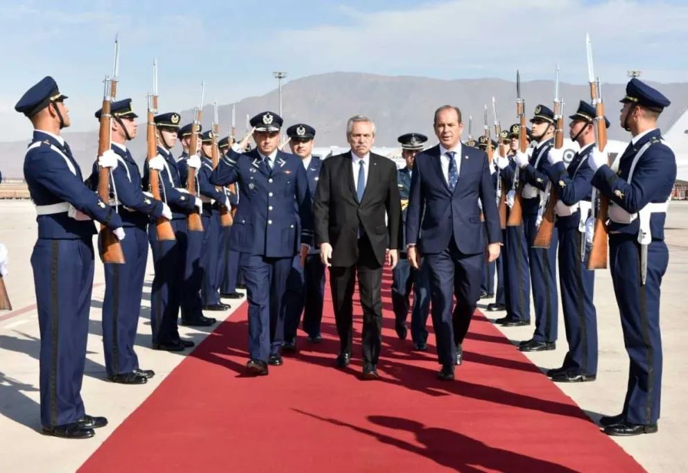 Alberto Fernández en Chile: se reunió con el presidente Boric y participó de la conmemoración del Abrazo de Maipú