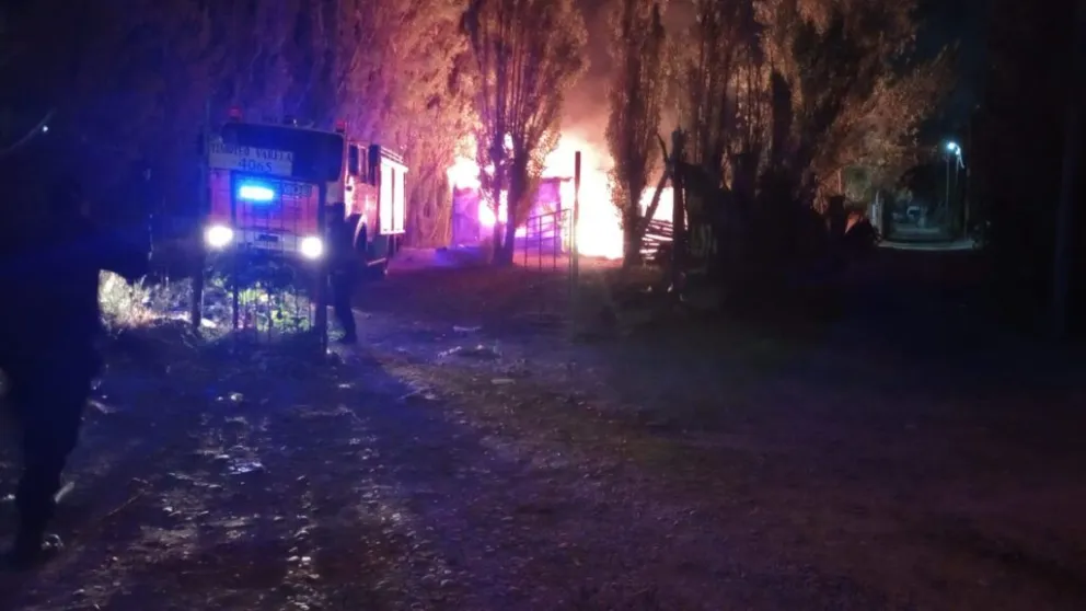 Se incendió una vivienda en Zona de Quintas I