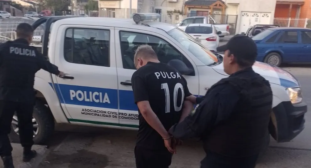 Amenazó de muerte a su vecina y quiso atacarla con un cuchillo 