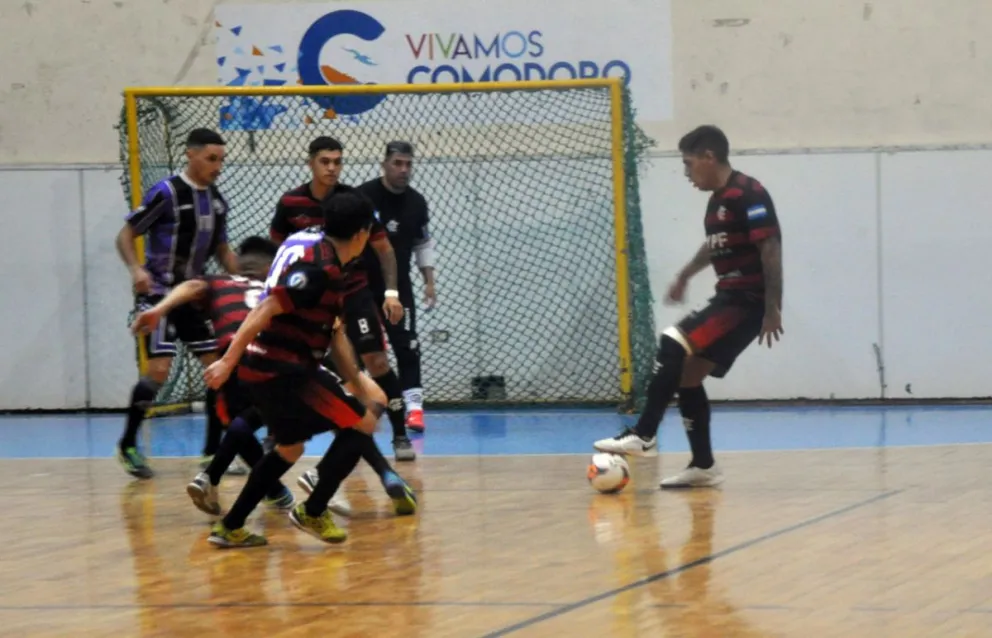 El campeón Flamengo debuta ante La Proveeduría