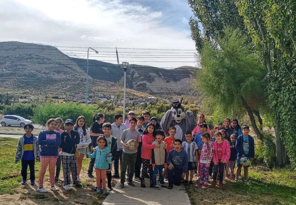 Más de 40 niños y niñas disfrutaron de una tarde de Pascuas en el Divina Providencia