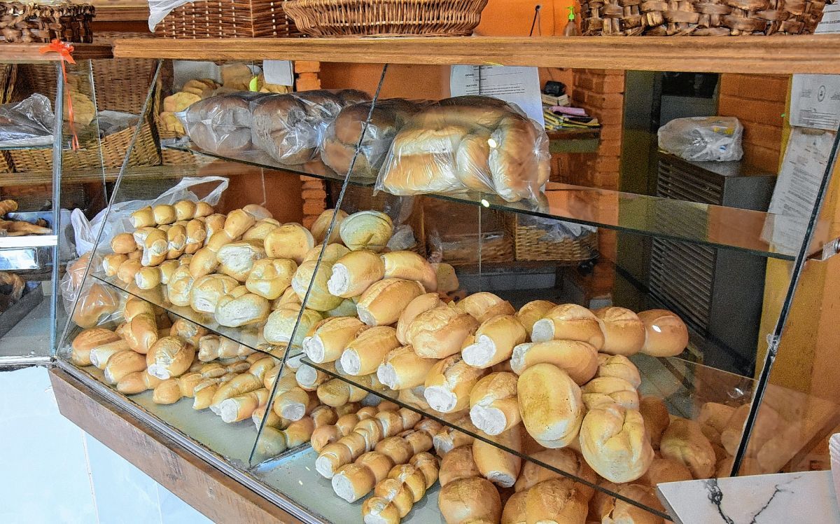 Decile chau al pan duro: el truco casero para que esté siempre crocante y fresco