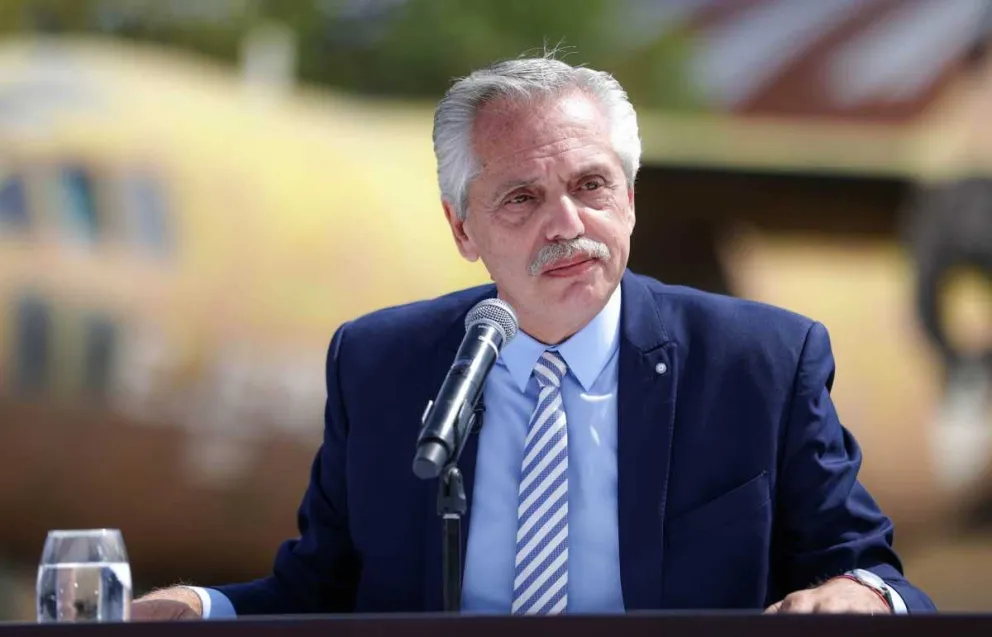 El presidente viaja a Santiago del Estero para entregar la vivienda número 100 mil de su gestión