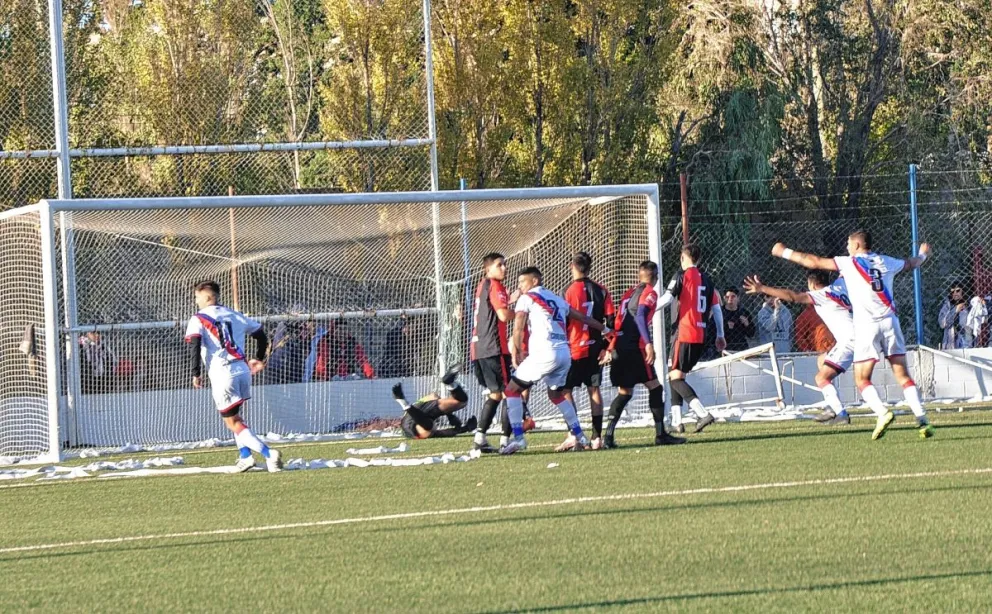 Festejado triunfo de Ciudadela ante Palazzo