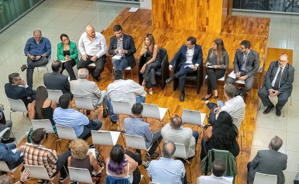 Interior se reunió con apoderados de todos los partidos políticos del país para coordinar acciones de cara a las elecciones 2023