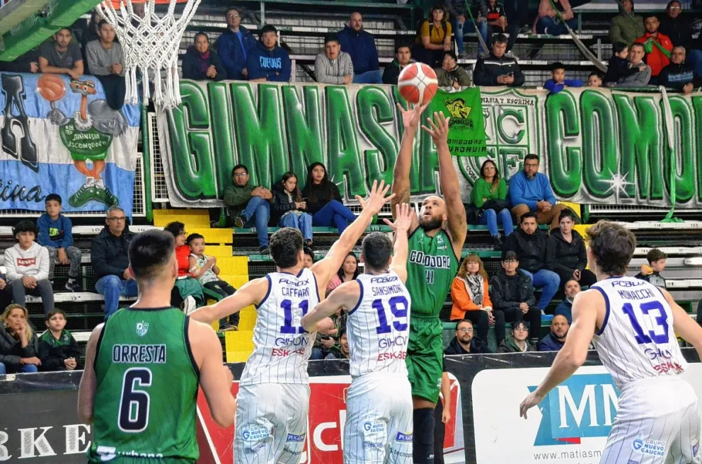 Gimnasia va por la clasificación a semifinales