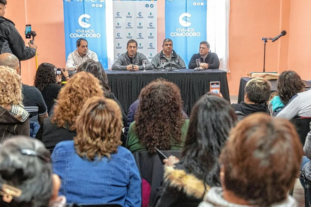 Luque licitó nuevas obras de pavimento y ya son más de 5 mil las familias beneficiadas en la gestión