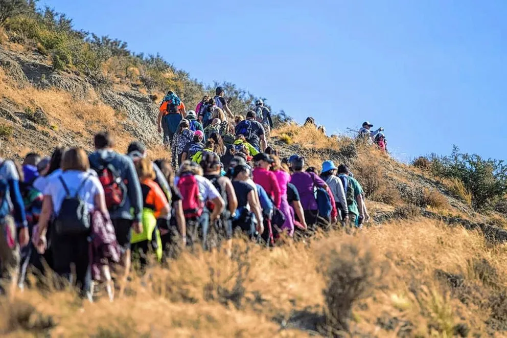 Más de 150 personas disfrutaron del “Trekking por la tierra”
