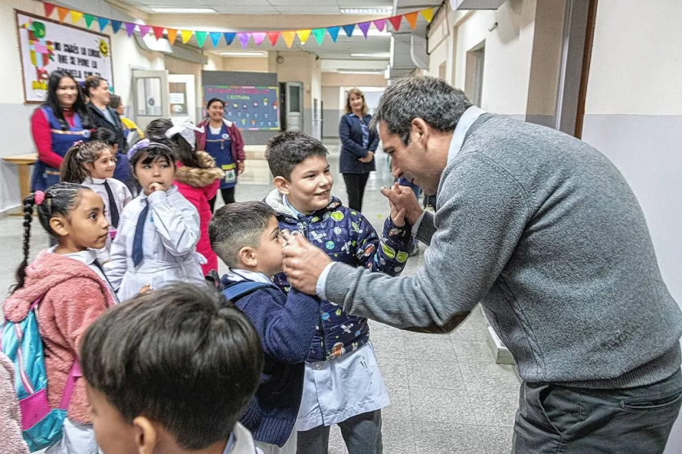 Luque se reunió con referentes de la Fundación Padre Corti