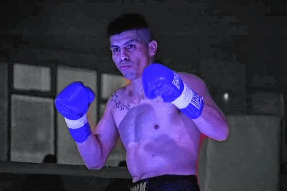 Boxeo: Vargas no pudo aguantar la potencia de Alan Crenz