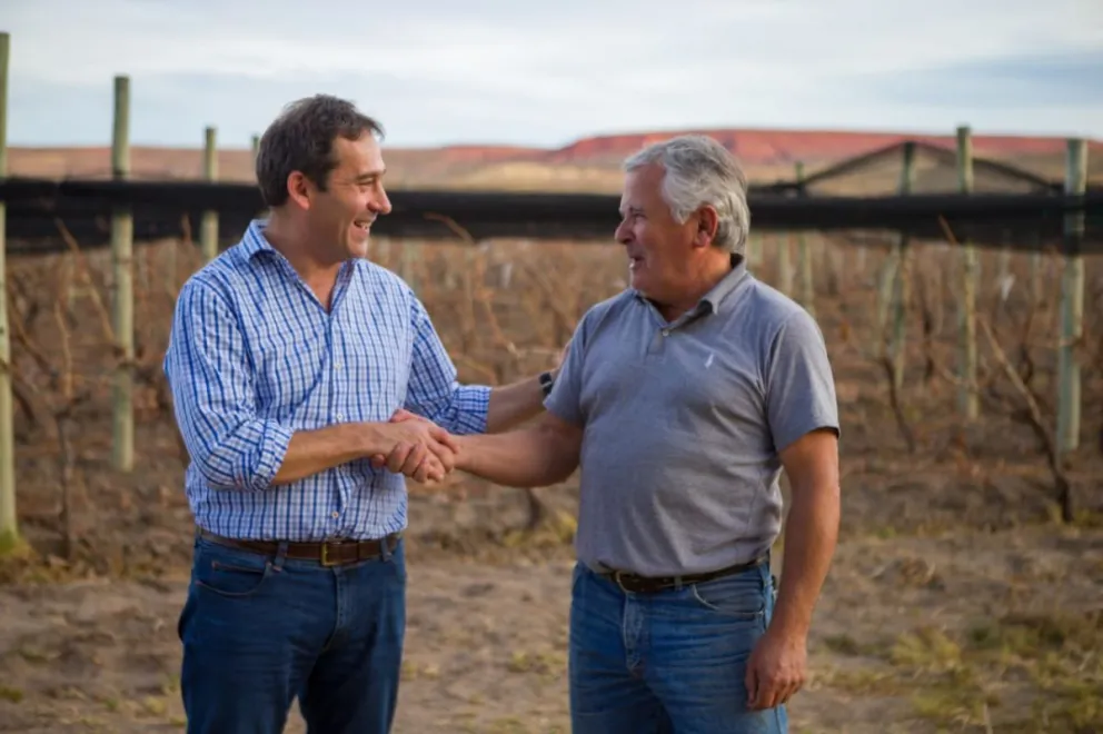 Luque recorrió la meseta de Chubut, y afirmó que “tiene un potencial productivo fenomenal para trabajar y hacer que estos pueblos crezcan”