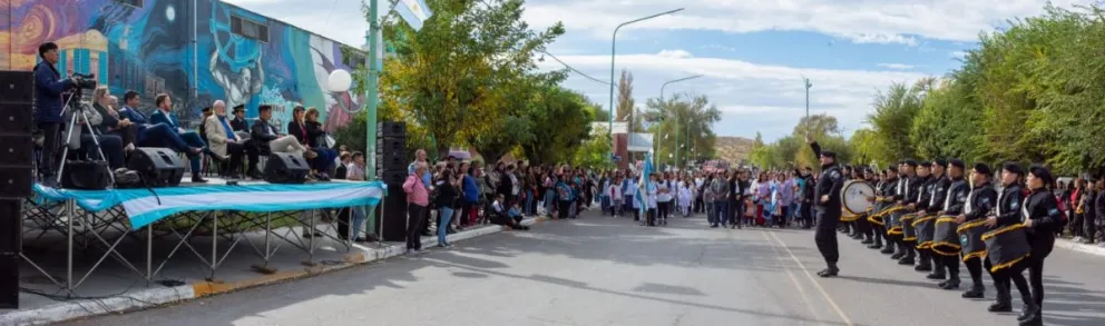 El Gobierno de la Provincia participó de los festejos por el 104° aniversario de Dolavon