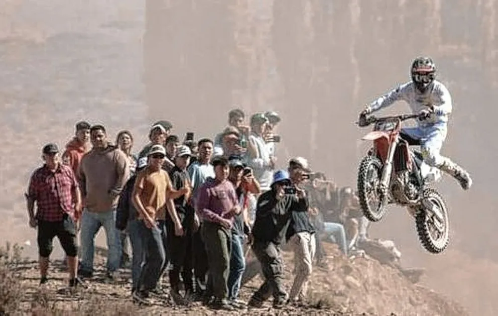 El Enduro reconoce su circuito en Caleta Córdova