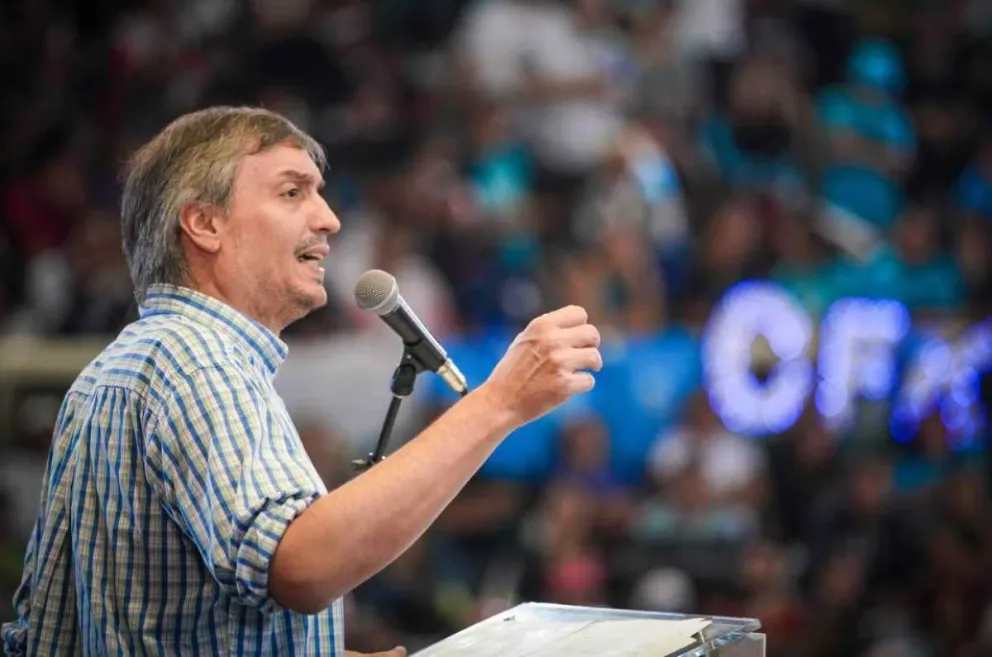 Máximo Kirchner pidió a la militancia "acompañar" a Cristina en su reaparición en La Plata