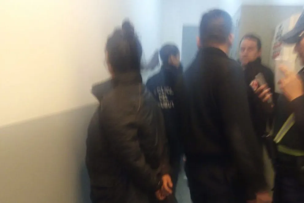 Sustrajo productos de un supermercado y al detenerla se constató que tenía pedido de captura