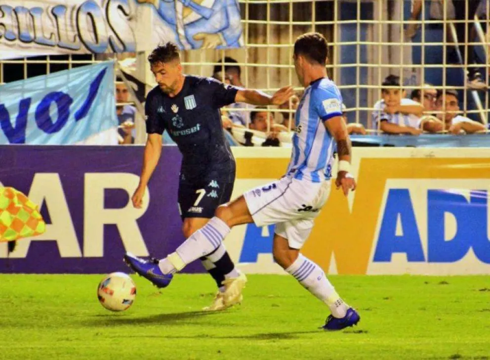 Racing se mide con Atlético Tucumán en un partido clave para pelear el torneo