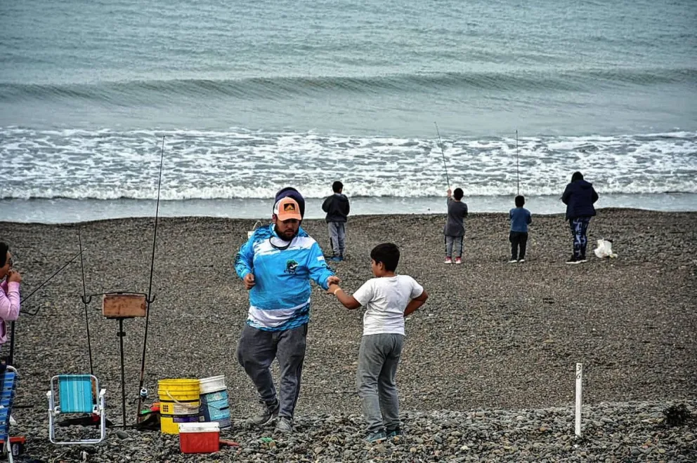Más de 100 chicos participaron del 2º Torneo de Pesca Solidario Infantil “Malvinas Argentinas”