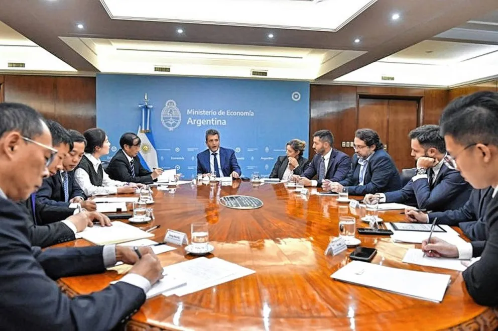 La firma china Gezhouba anunció a Massa que aportará US$500 millones a las reservas